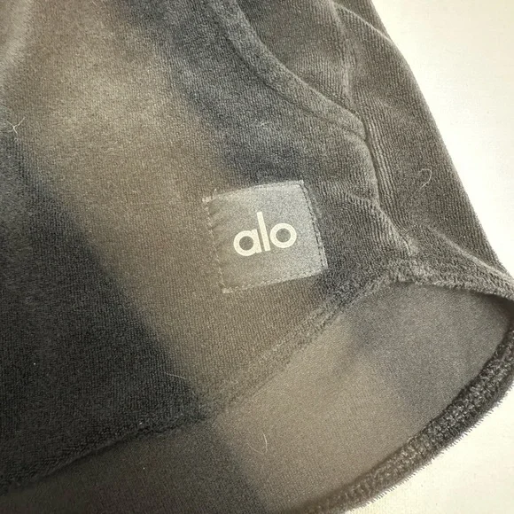 ALO Yoga Women's Terrycloth Black Athletic Shorts - Picture 4 of 6